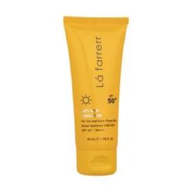 کرم ضدآفتاب و ضد لک بی رنگ لافارر مدل SPF 50 مناسب پوست های چرب حجم 40 میلی لیتر
