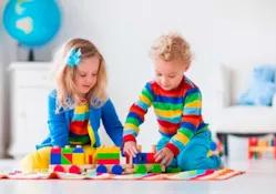 معرفی بهترین اسباب بازی آموزشی مناسب برای کودکان