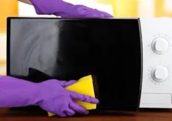 8 روش جالب و بسیار ساده برای تمیز کردن مایکروویو
